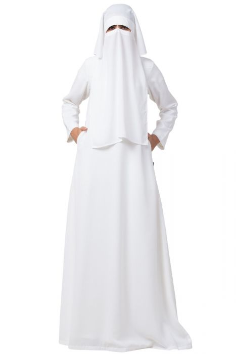 white abaya for hajj